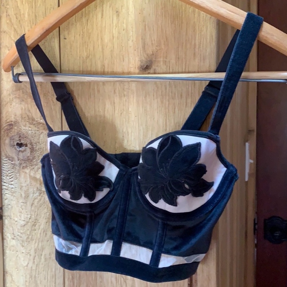 Perfect Burning Man Victoria Secret Black Velvet Floral Appliqué Bustier Top